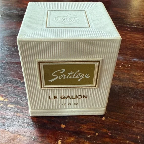 Vintage perfumes 1930s-1950s lot of 5 bottles
